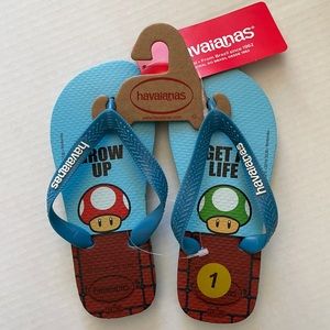 NWT Mario Mushroom Havaianas kids size 1